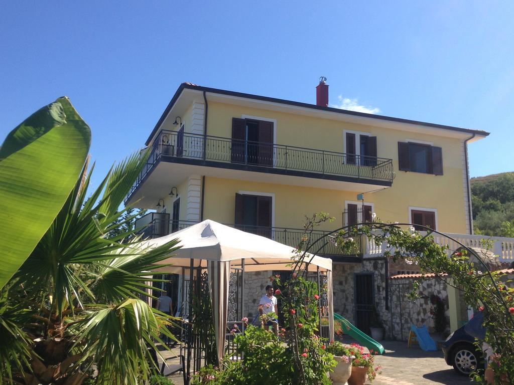 אגרופולי Villa Malandrino Guest House מראה חיצוני תמונה
